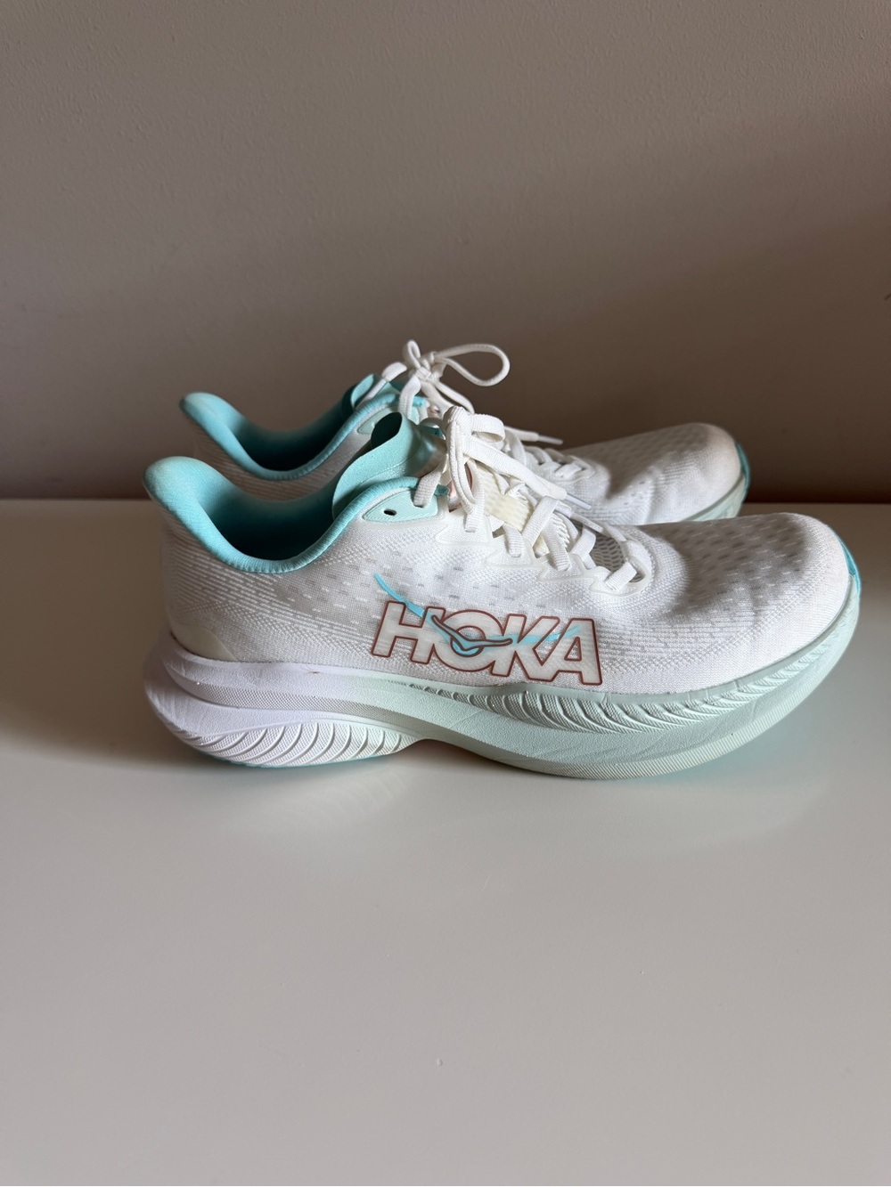 HOKA Mach 6 Women's White & Mint Running Shoes